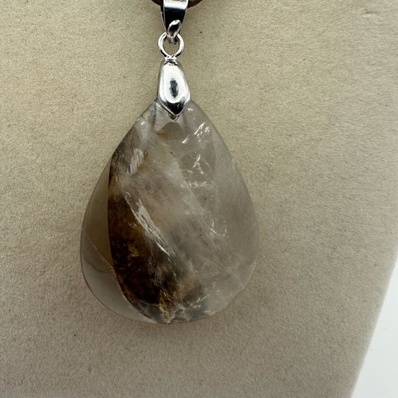 None Jewelry - Garden Quartz Pendant Necklace